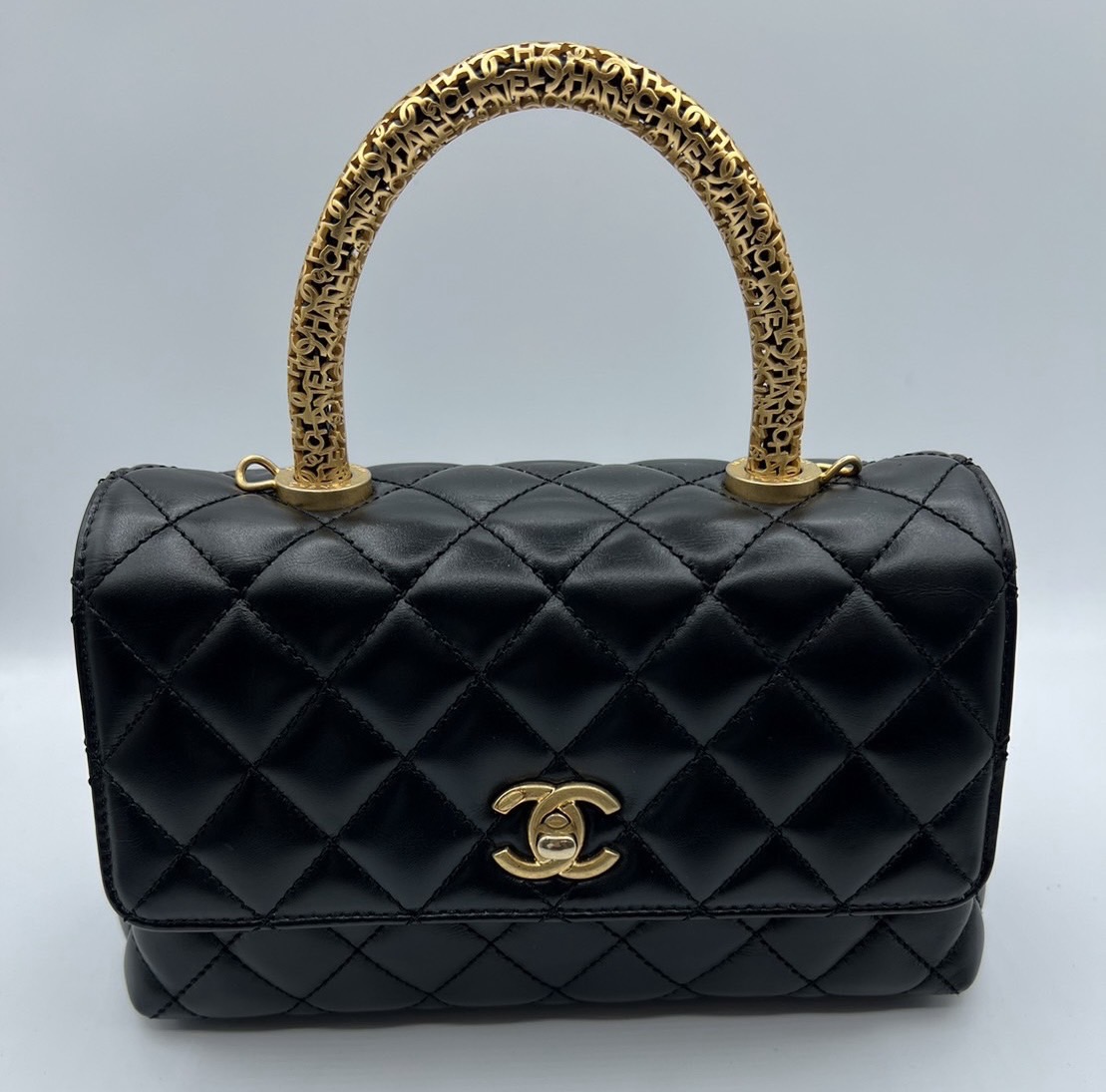 シャネル　ココハンドル　ゴールドハンドル