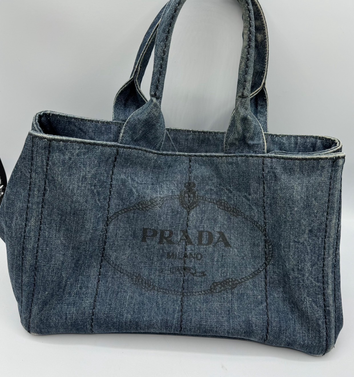 プラダ　カナパトートバッグ　デニム
